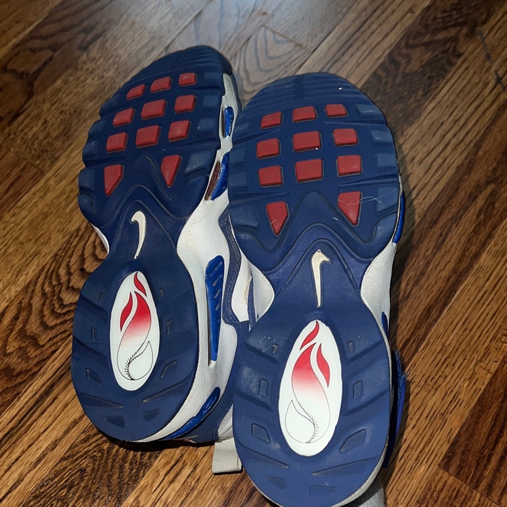 Nike Griffey Jr Blue and White & Red Sneakers - Picture 5 of 6
